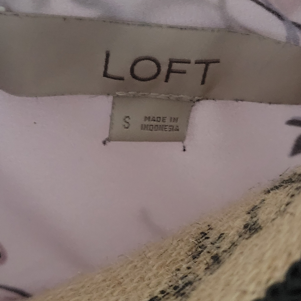 Loft Floral Ruffle Henley Shell - Picture 8 of 9